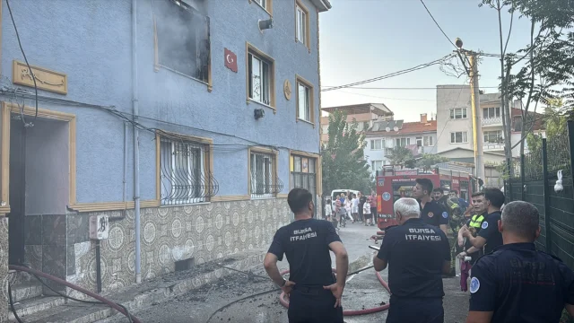 Bursa'da Çıkan Yangın Korkuttu: Ev Sahibinin Zorlu Anları