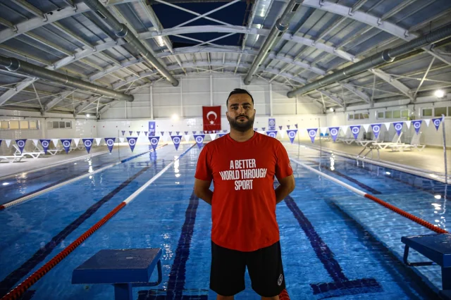 Paralimpik Yüzücü Serhat Polat'ın Olimpiyat Hayali: Çifte Antrenmanla Hedefe Yürüyüş