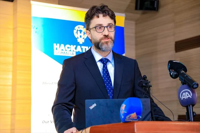 Türkiye'den Somali'de Gençler İçin Yenilikçi Bir Yarışma Ham...