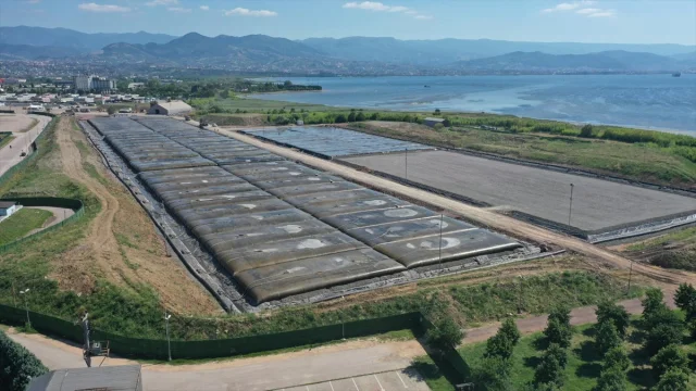 İzmit Körfezi'nde Dev Çamur Temizliği Projesi Hızla İlerliyor