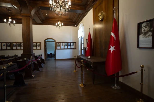 Erzurum'da Milli Mücadele Ruhu 106 Yıldır Devam Ediyor