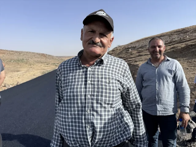 Şırnak'ta Taşlar Tarıma Kazandırılıyor, Köy Yolları Yenileniyor