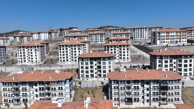 Balıkesir'de Tamamlanan TOKİ Konutları Vatandaşlarla Buluşuyor