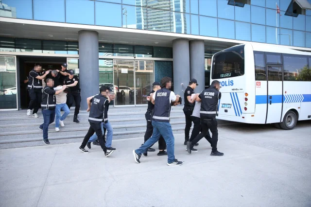 Bursa'da Suç Şebekesi 'Çetkinler' Operasyonla Çökertildi