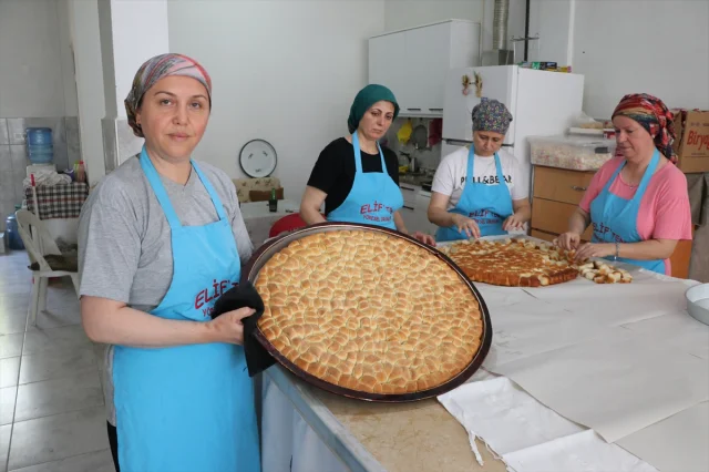 Babaannesinin Tarifinden Yola Çıkarak Yerel Lezzeti Yeniden Canlandırdı