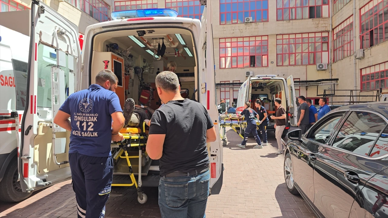 Zonguldak'ta Maden Ocağında Yaşanan Gaz Sızıntısı 5 İşçiyi Hastanelik Etti