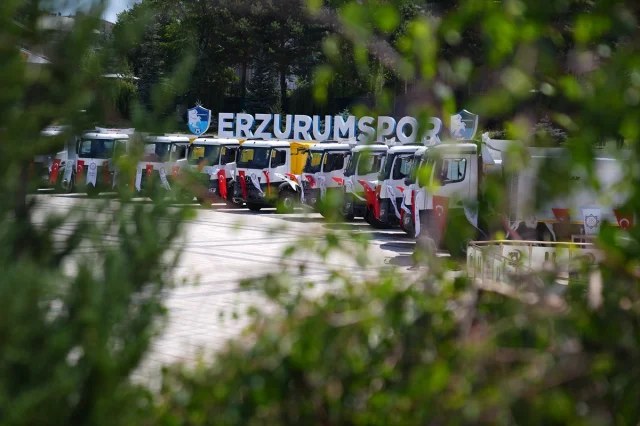 Erzurum'da 200 Milyon Liralık Araç Filosu Şehrin Hizmetine Girdi