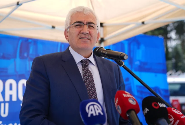 Erzurum'da 200 Milyon Liralık Araç Filosu Şehrin Hizmetine Girdi