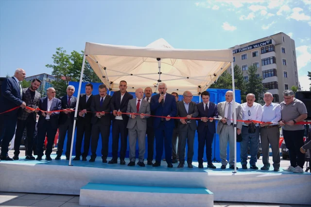 Erzurum'da 200 Milyon Liralık Araç Filosu Şehrin Hizmetine Girdi