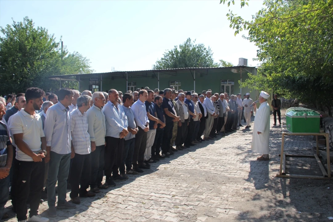 Kıbrıs Gazisi Mustafa Altuntaş Şanlıurfa'da Uğurlandı