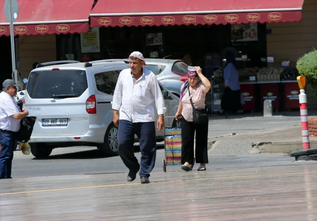 Ege'nin Kavurucu Sıcakları Hayatı Zora Soktu