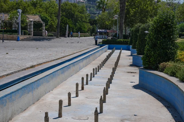 İzmir'de Su Krizi: Park ve Bahçelerde Kullanım Azalıyor
