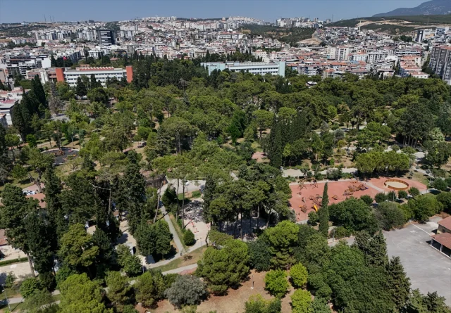 İzmir'de Su Krizi: Park ve Bahçelerde Kullanım Azalıyor