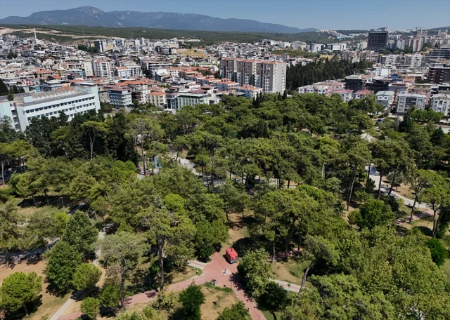 İzmir'de Su Krizi: Park ve Bahçelerde Kullanım Azalıyor