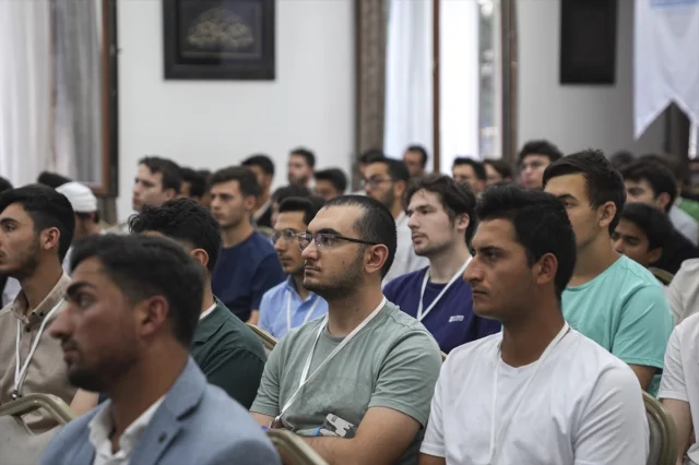 Diyanet İşleri Başkan Yardımcısı Burhan İşliyen Gençlerle Yaz Kampında Buluştu