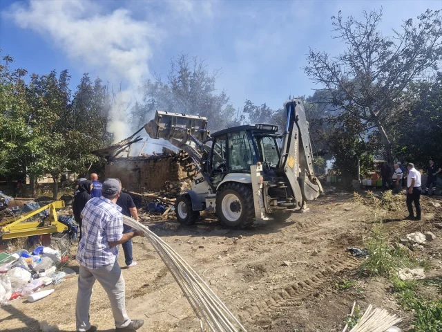 Tokat'ta Depoda Çıkan Yangın Maddi Zarara Yol Açtı