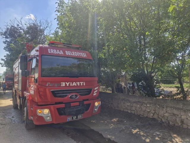 Tokat'ta Depoda Çıkan Yangın Maddi Zarara Yol Açtı
