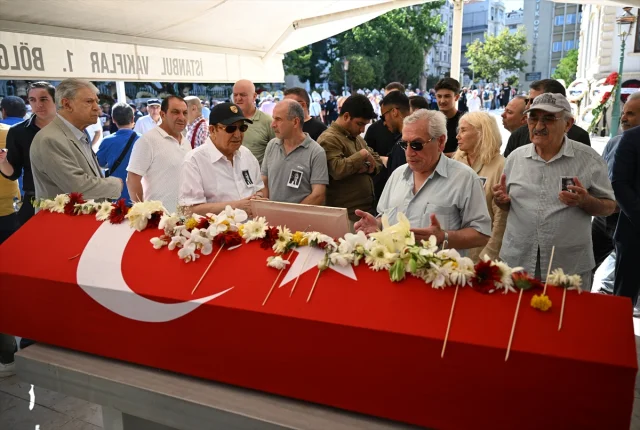 Eski CHP Lideri Altan Öymen İçin İstanbul'da Anma ve Son Yolculuk