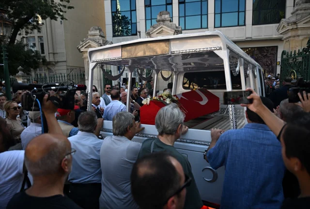 Eski CHP Lideri Altan Öymen İçin İstanbul'da Anma ve Son Yolculuk