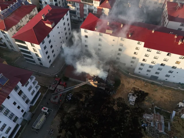 Bingöl'deki Yangın Korku Yarattı İtfaiye Hızla Müdahale Etti