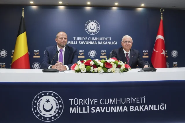 Milli Savunma Bakanı Güler ve Belçikalı Mevkidaşı Francken İ...