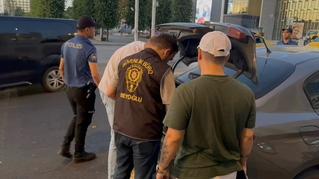 İstanbul'un Huzurunu Artırmak İçin Büyük Polis Operasyonu