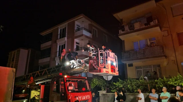 Çorum'da Çıkan Yangın Paniğe Sebep Oldu Az Kalsın Can Kaybı Yaşanıyordu