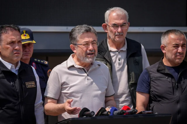 Orman Yangınlarında Son Durum: Kontrol Altına Alınan Bölgeler