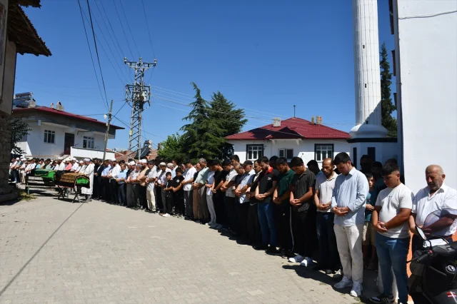 Samsun'da Boğulan Gençlerin Hüzünlü Cenaze Töreni
