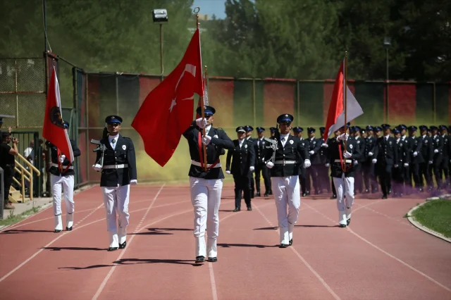 Kastamonu'da Coşkulu PMYO Mezuniyet Töreni