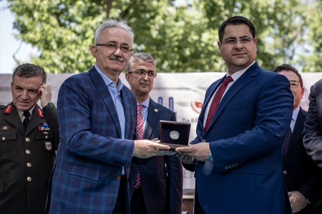 Erzurum'un Tarihi Ulu Cami İçin Unutulmaz Hatıra Parası Üretildi
