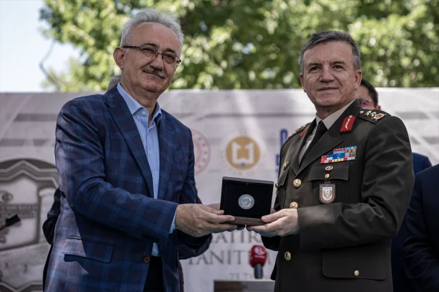 Erzurum'un Tarihi Ulu Cami İçin Unutulmaz Hatıra Parası Üretildi