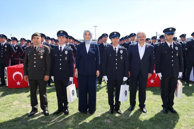 Afyonkarahisar'da 225 Polis Adayı Coşkulu Törenle Mezun Oldu
