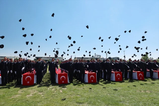 Afyonkarahisar'da 225 Polis Adayı Coşkulu Törenle Mezun Oldu