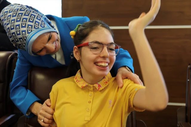 Bakan Göktaş'ın Şehit Eşleriyle Anlamlı Buluşması