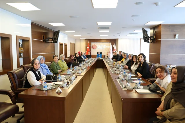 Bakan Göktaş'ın Şehit Eşleriyle Anlamlı Buluşması