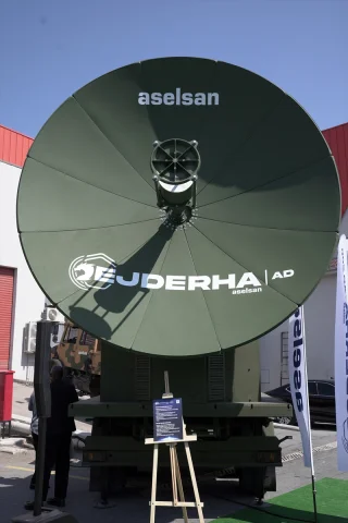 ASELSAN, İleri Teknoloji Savunma Sistemlerini IDEF 2025'te Tanıttı