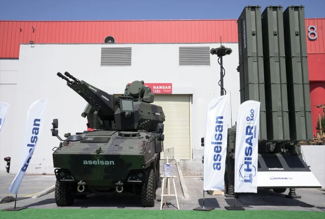 ASELSAN, İleri Teknoloji Savunma Sistemlerini IDEF 2025'te Tanıttı