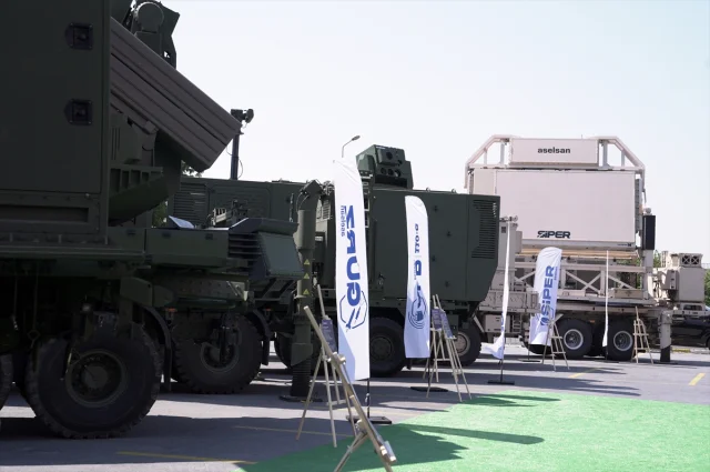 ASELSAN, İleri Teknoloji Savunma Sistemlerini IDEF 2025'te Tanıttı