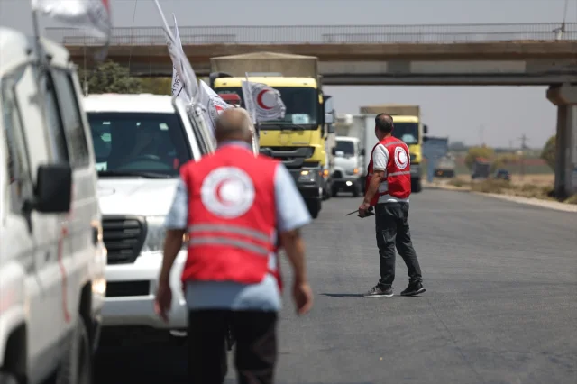 Süveyda'ya Gönderilen İnsani Yardımlar Çatışmaların Gölgesinde