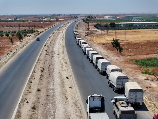 Süveyda'ya Gönderilen İnsani Yardımlar Çatışmaların Gölgesinde