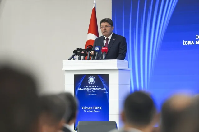 Bakan Tunç: Adalet Sisteminde Dijital Dönüşüm ve Yeni Kanun Çalışmaları Gündemde