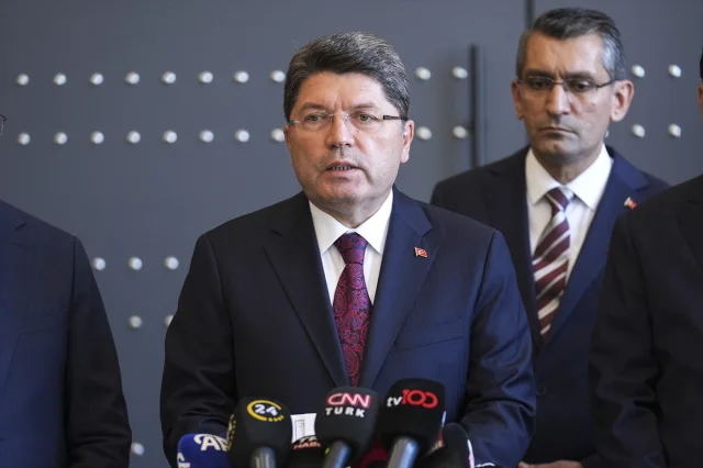 Adalet Bakanı Tunç Açıklamalarda Bulundu: Yanlış Anlaşılmalara Dikkat Çekti