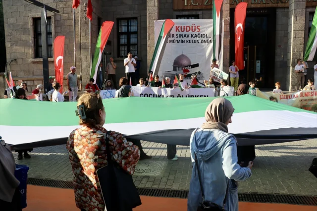 Trabzon Halkı Filistin'e Destek İçin Sokaklara Döküldü