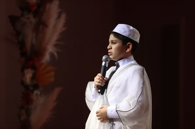 Şam'da Hadis İlminde 14 Yıl Aradan Sonra Gururlu Mezuniyet Coşkusu