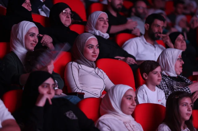Şam'da Hadis İlminde 14 Yıl Aradan Sonra Gururlu Mezuniyet Coşkusu