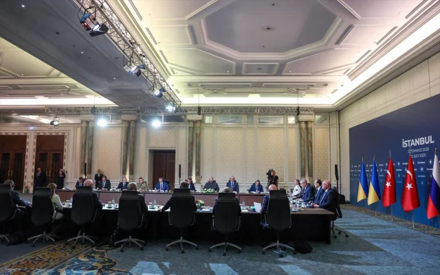 İstanbul'da Türkiye'nin Girişimiyle Yeni Barış Umudu: Türkiye-Rusya-Ukrayna Zirvesi