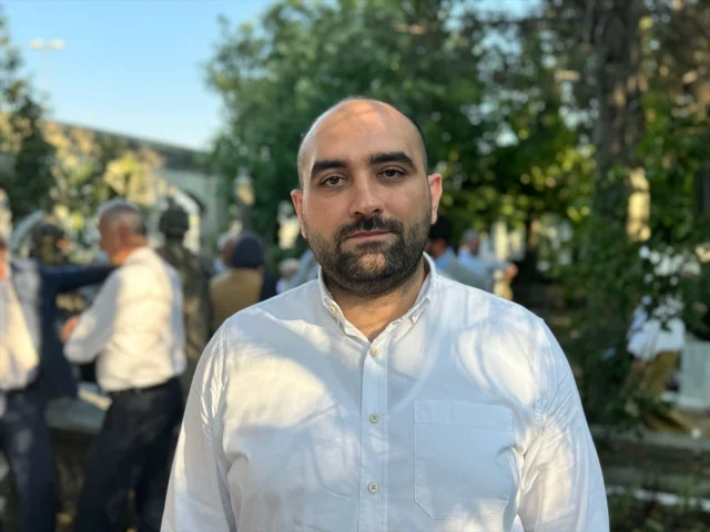 Edebiyatın İz Bırakan İsmi Rasim Özdenören, Anıt Kabri Başında Anıldı