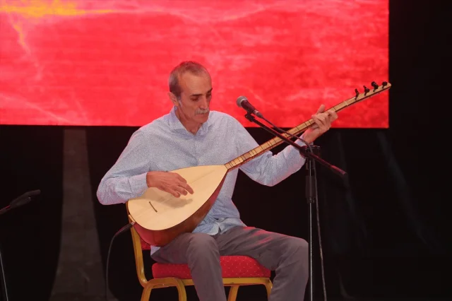 Cengiz Özkan, Hatay Konserinde Duygulandırdı