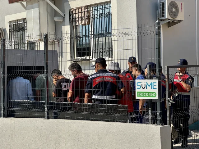 Muğla'da Göçmen Kaçakçılığına Müdahale: 6 Şüpheli Tutuklandı